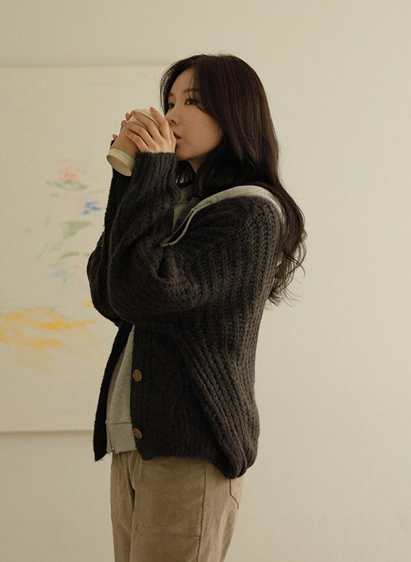 韓國輕量羊毛粗麻花針織外套
